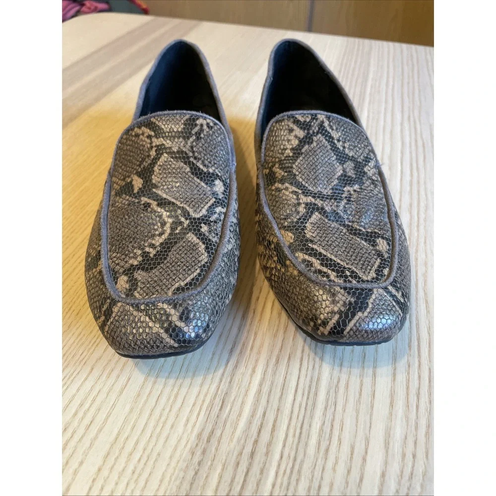 Donald Pliner Leather  Python Print  